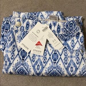 Chico’s so slimming girlfriend pant size 2.5